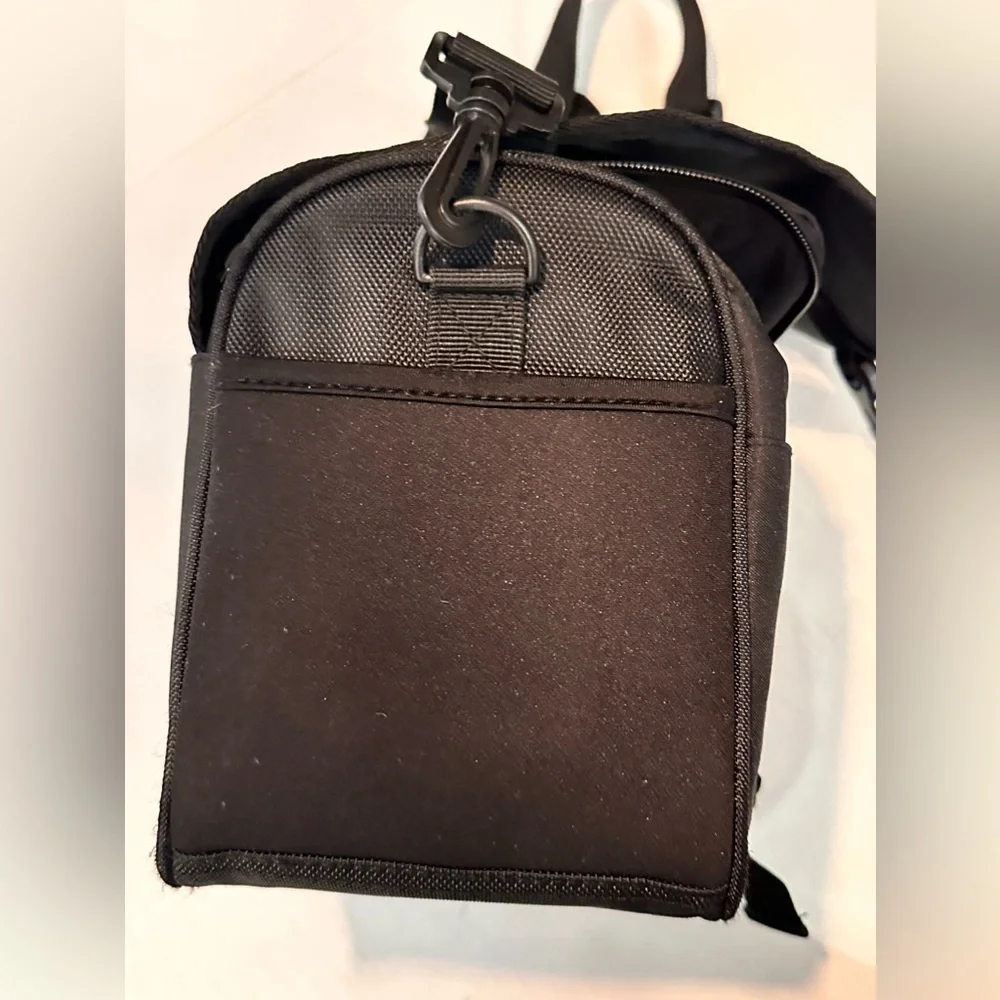 Black Paisley DSLR Camera Bag